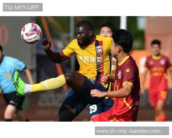 足球运动的真实面貌揭示假球现象对体育精神的侵蚀与影响